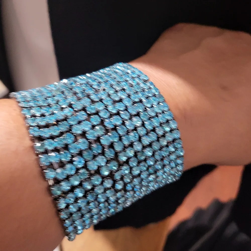 Women's Fashion hand band bracelet - Picture 3 of 3